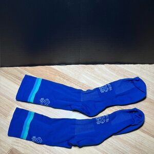 Blue Pineapple Patterned Socks